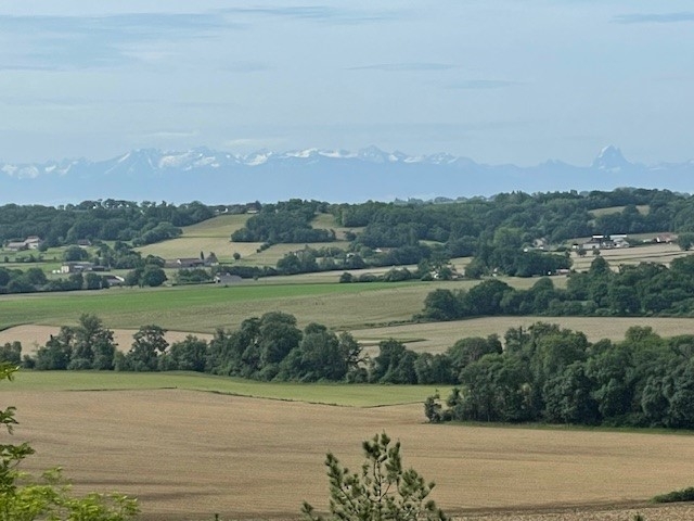 De Pyreneeën komen steeds dichterbij De Pyreneeën komen steeds dichterbij